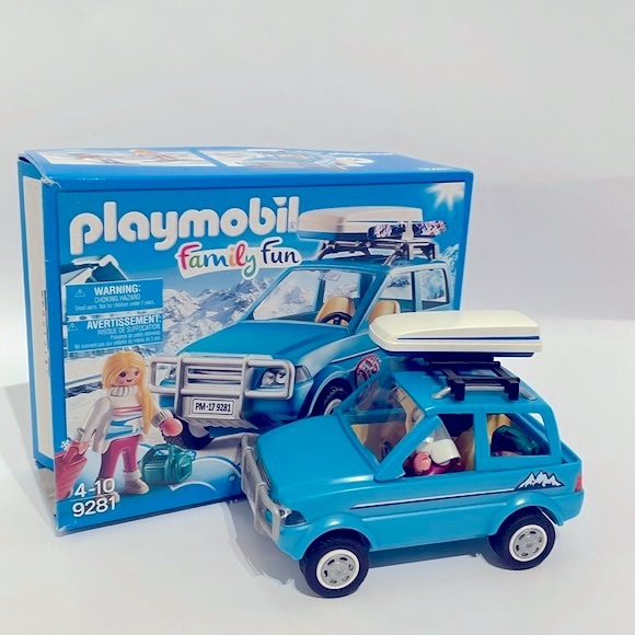 Other - Playmobil 9281 Family Fun Winter SUV